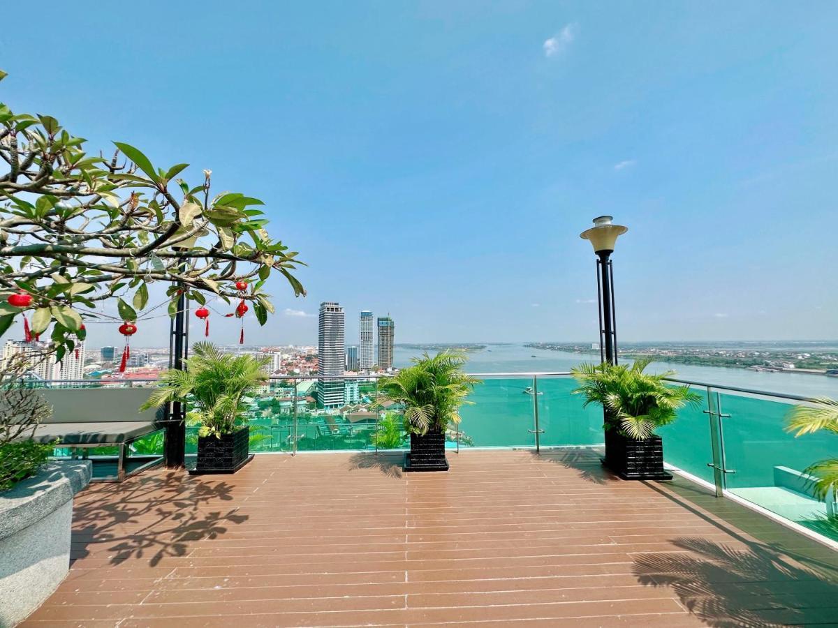 Infinity 28 Hotel And Residence Phnom Penh Exterior photo