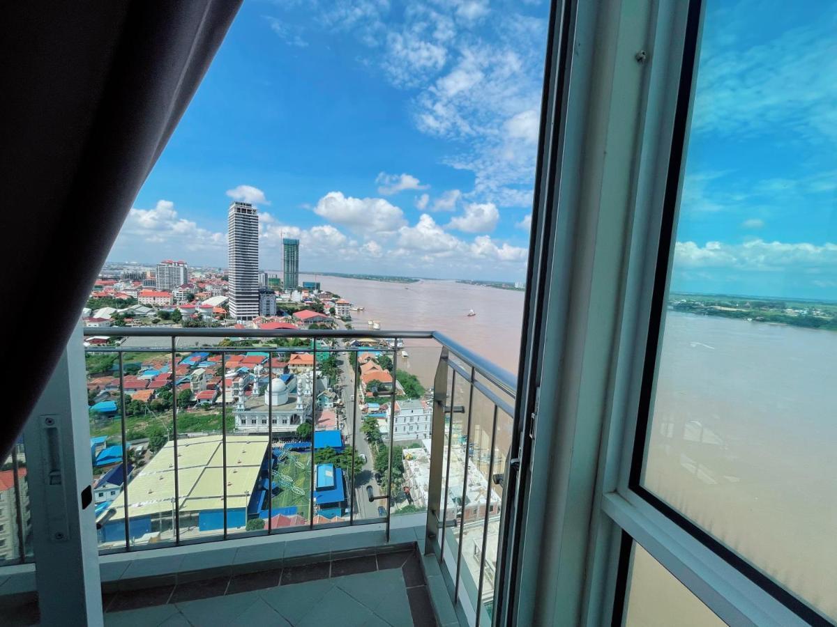 Infinity 28 Hotel And Residence Phnom Penh Exterior photo